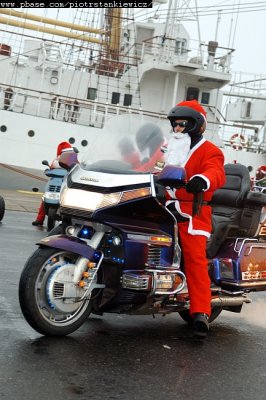 Santas on motorbikes (2005)