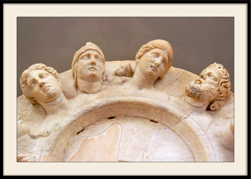 LouvreAutel des 12 dieux( 1er siècle )