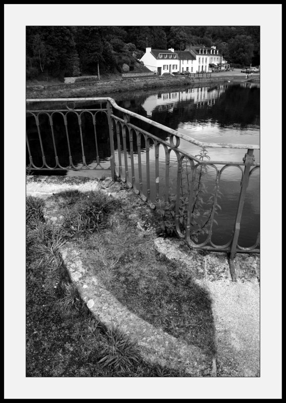 Chateauneuf du FaouPres du canal