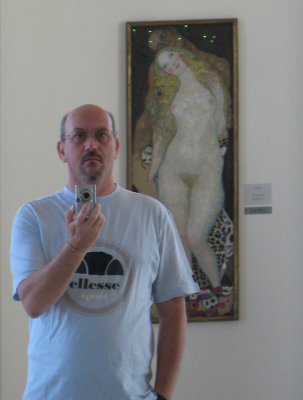  Galleries
