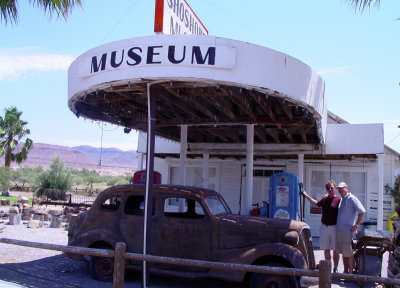 Consigliori & Padrino, Mojave Desert, USA