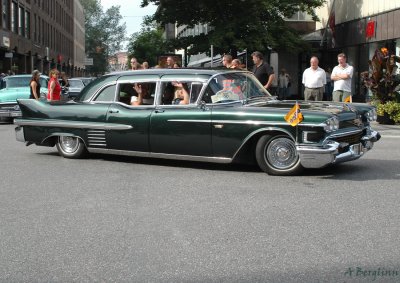 Grn Cadillac