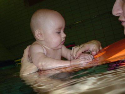baby_swimming_autumn_2007