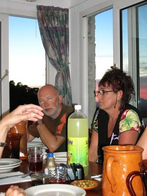 Schner Abend: Party bei Sebastian