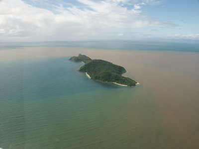 Helicopter flight - fresh (brown) water plume from the Daintree river