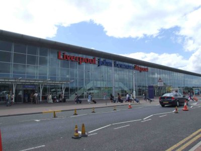 Liverpool Airport DSCF1984.JPG