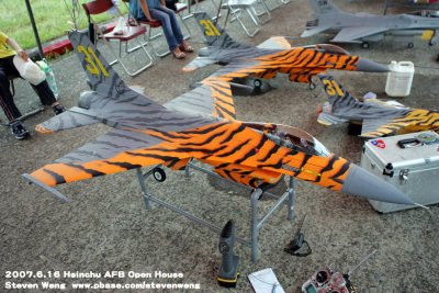 F-16 Remode Control Model