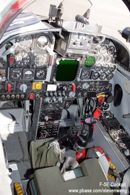 F-5E Cockpit
