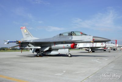 F-16B Block 20