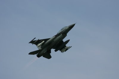 F-16