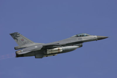 F-16