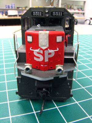 Tutorial for adding nose-mounted signal lights (or blanking plates) to an EMD hood unit