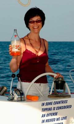 Capitan Nikki, With Beverage