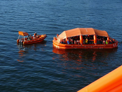 100 person life raft