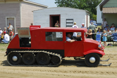 1930 Snowmobile.jpg