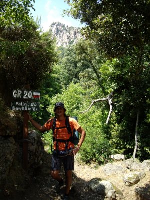 DIA 1: ànims! comencem la GR20 a Conca, de sud a nord. Només ens queden 6h de camí i són les 15h!!!
