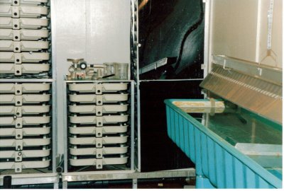 Heath trays and tank w auto feeder.jpg