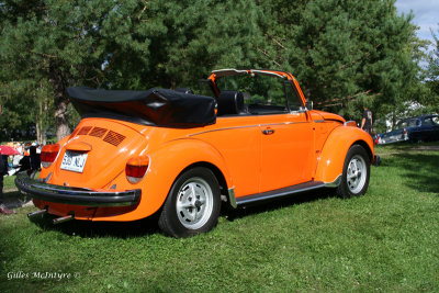 Volkswagen Cabriolet 1975.jpg