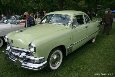 Ford Victoria 1951.jpg