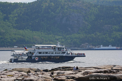 Boat off cruising AML / Bateau de croisière AML.jpg
