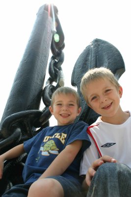 boys on the bund