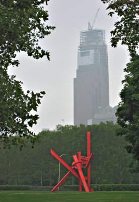 Mark di Suvero's Sculpture in front of the unfinished Comcast building4077