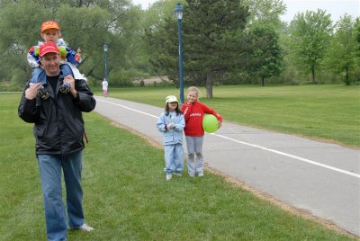 5-27-07 Breathe Walk AB110.jpg