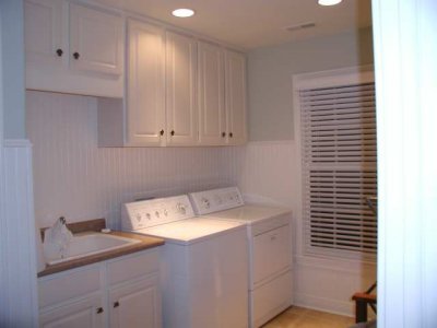 laundry room- i actually love this room!