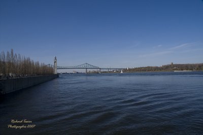 Montral - Quaie de lhorloge et Pont Jacques Cartier pict0228.jpg