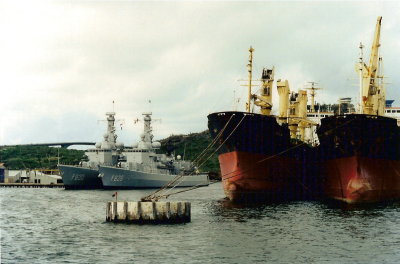 Multipurpose fregatten, Hr. Ms. Tjerk Hiddes  & Willem van de Zaan (sold to Belgium - BNS Louise Marie F931)