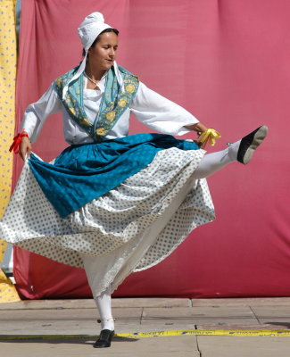 Grp_FolKlo166.JPG