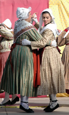 Grp_FolKlo339.JPG
