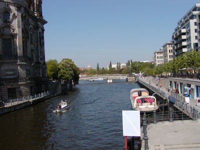 Canal beside Berliner Dom.