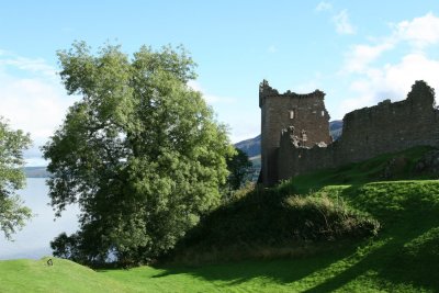 Loch Ness & Castle Urquhart
