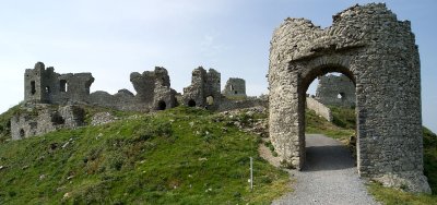 Entrance Dunamase Castle