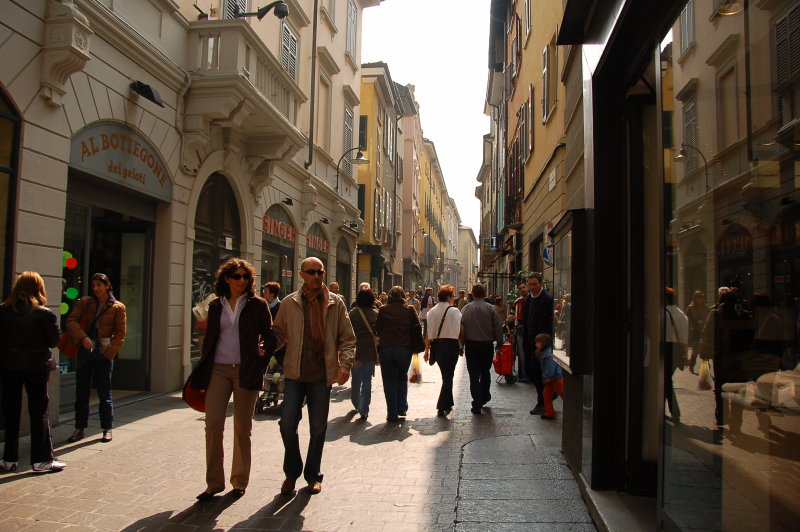 Street scene,Como.jpg