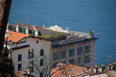 Hotel Metropole viewed from Villa Serbelloni2.jpg