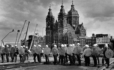 Amsterdam 1980- PH-kade ontruiming.jpg