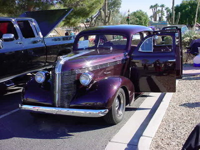 1937 Pontiac sedan