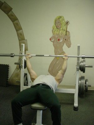 Dave demo bench press