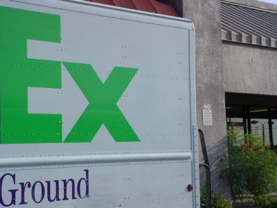 Kinko's FedEx parking