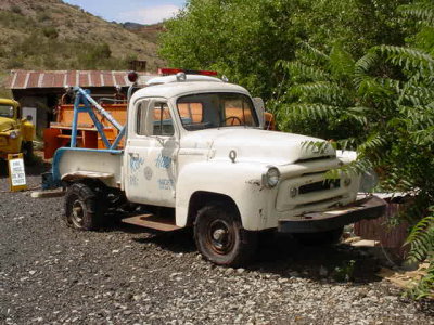 white tow truck