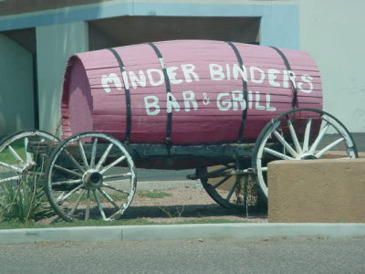 Minder Binders Bar & Grill