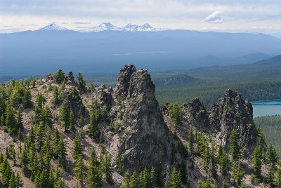 128 Cascades from Paulina Peak.jpg