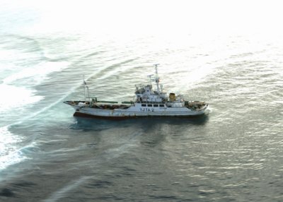 070413-N-4790-009.jpg
