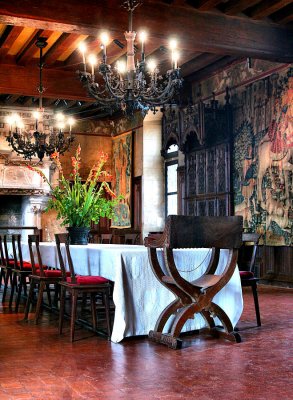 Chateau Langeais dining room