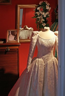 Cheverny - wedding dress