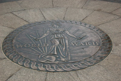 012.jpg  World War II Victory Medal