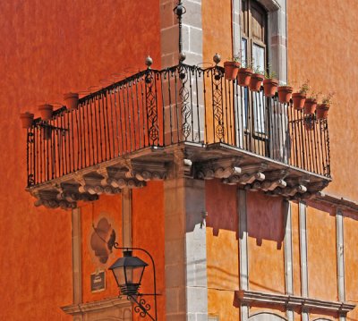 Corner Balcony, Quertaro, Mex.