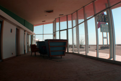 Inside Roy's